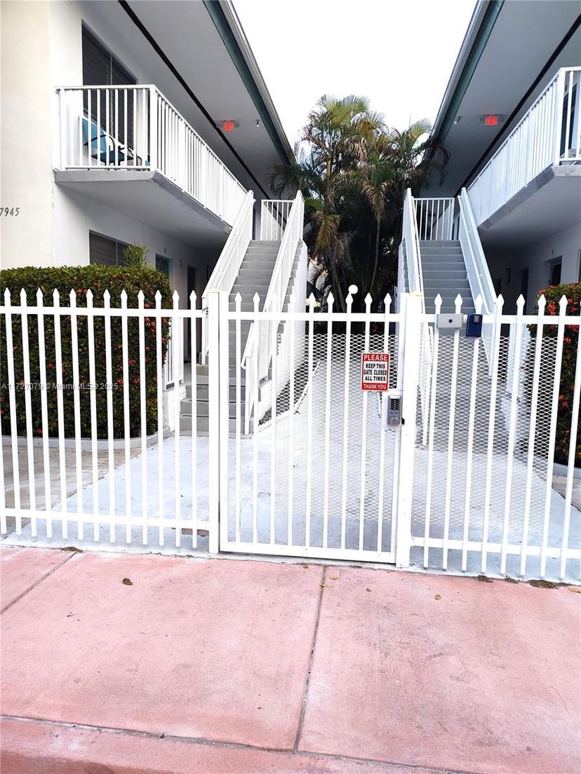 Picture of 7945 Carlyle Ave # 2, Miami Beach FL 33141