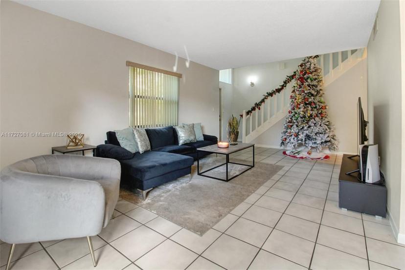 Picture of 10619 SW 113Th Pl # 88B, Miami FL 33176