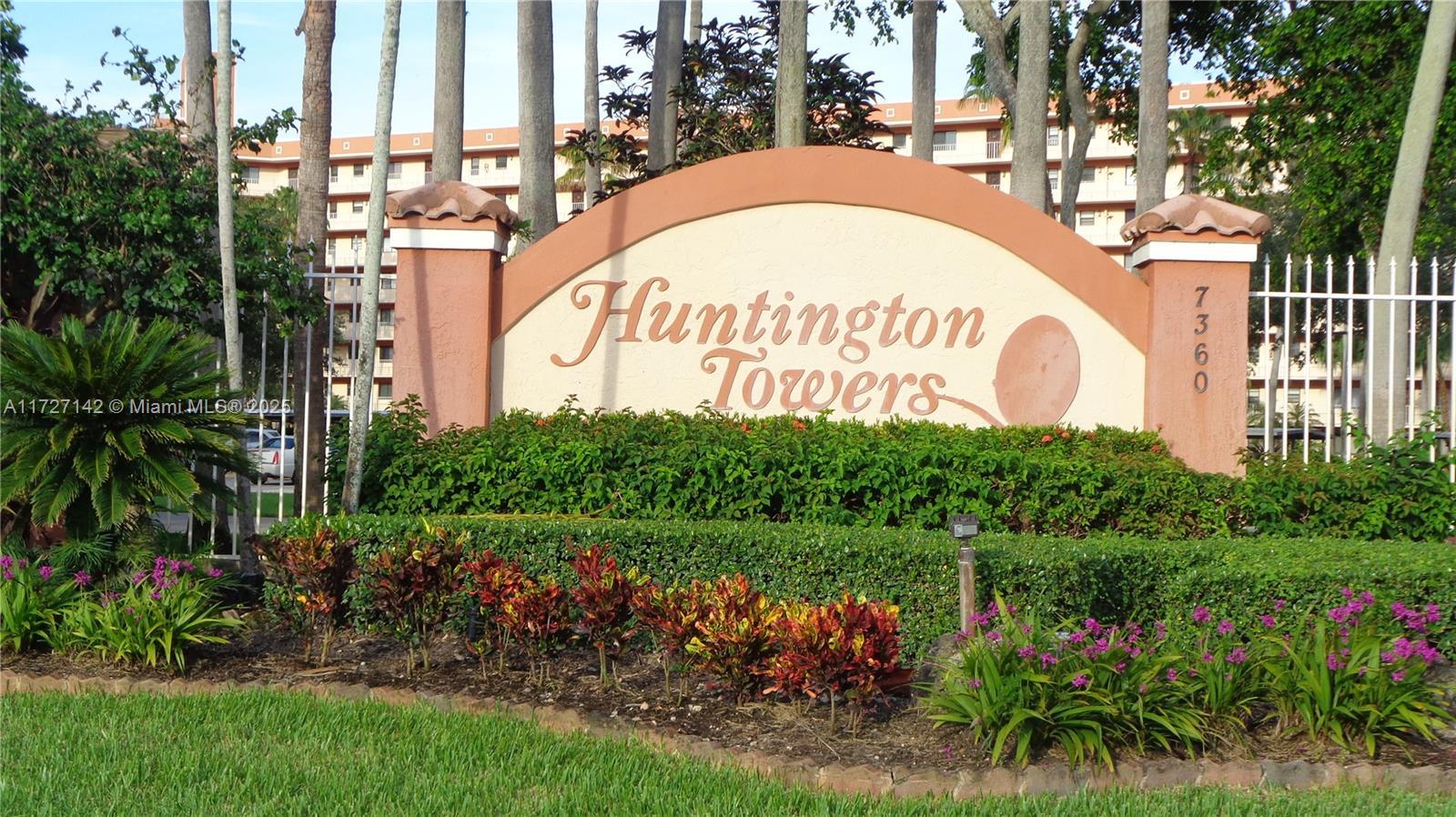 Picture of 7360 S Oriole Blvd # 806, Delray Beach, FL 33446