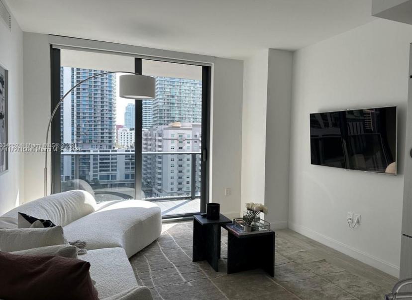 Picture of 45 SW 9Th St # 1004, Miami FL 33130