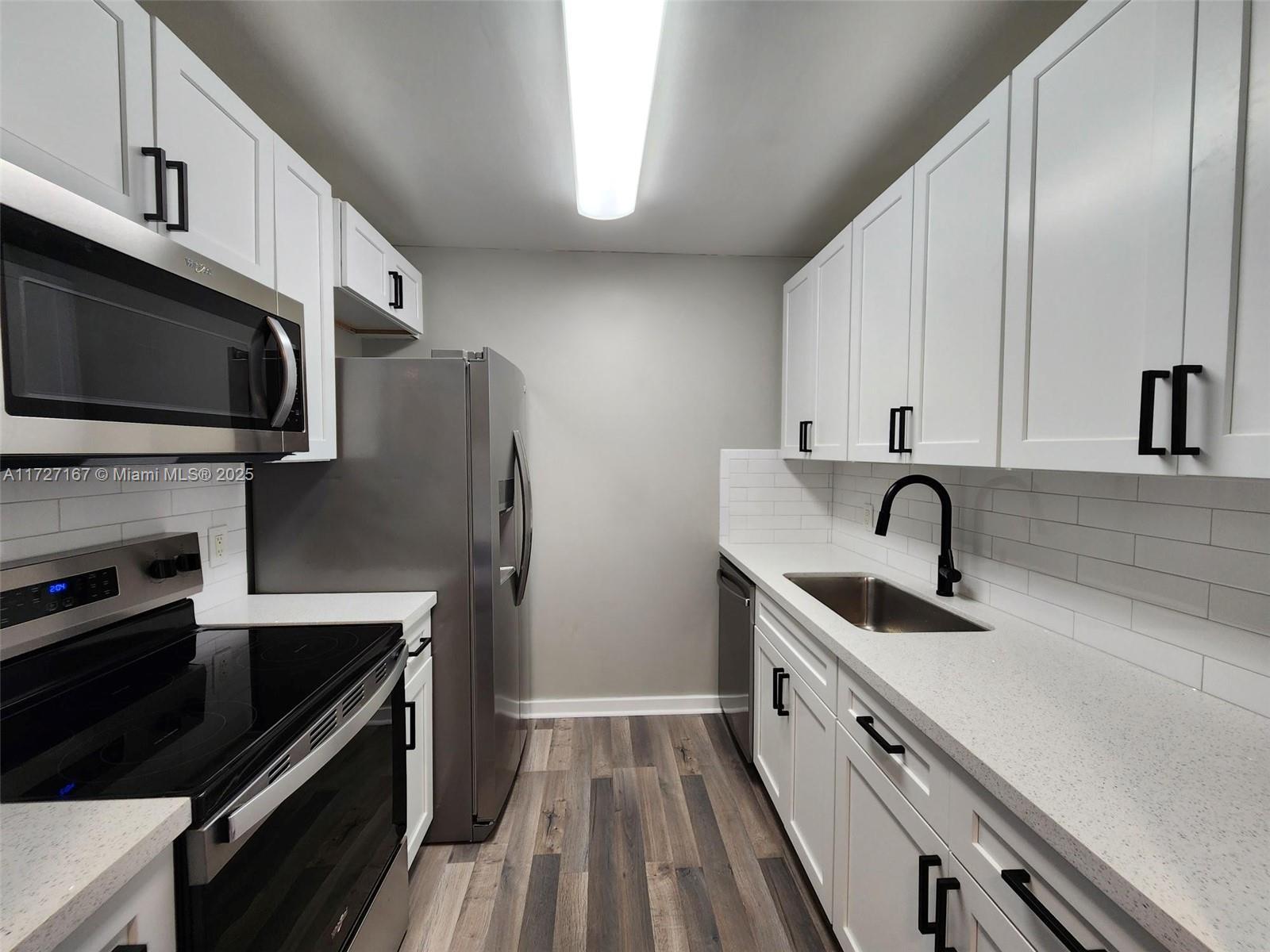 Picture of 13450 SW 3Rd St # 409D, Pembroke Pines, FL 33027