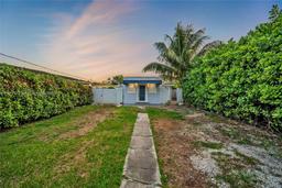 Picture of 2372 NW 34Th St, Miami, FL 33142