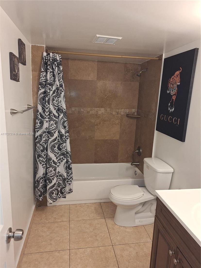 Picture of 3119 Oakland Shores Dr # C109, Oakland Park FL 33309