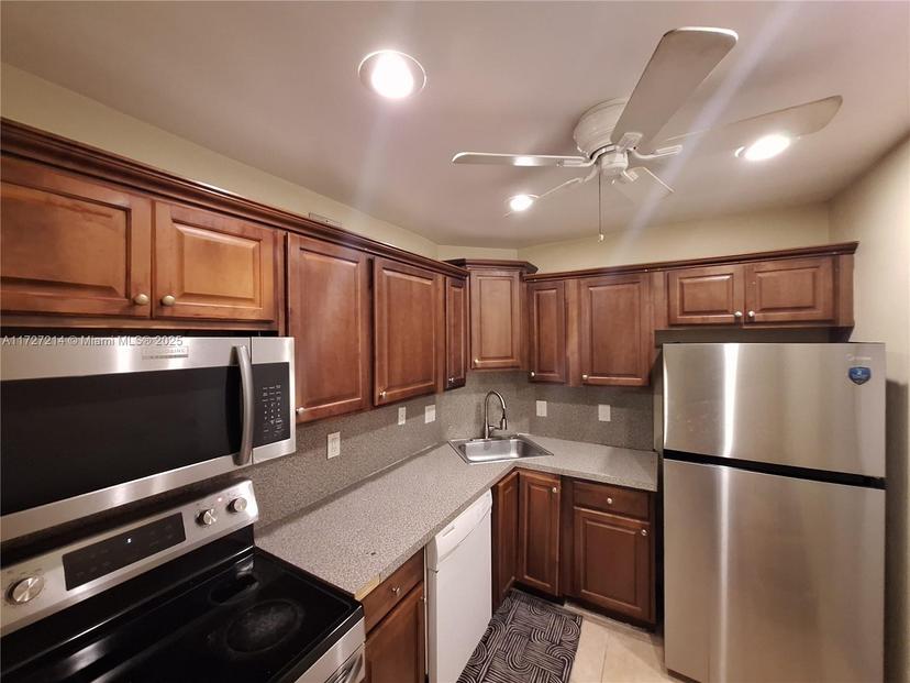Picture of 3119 Oakland Shores Dr # C109, Oakland Park FL 33309