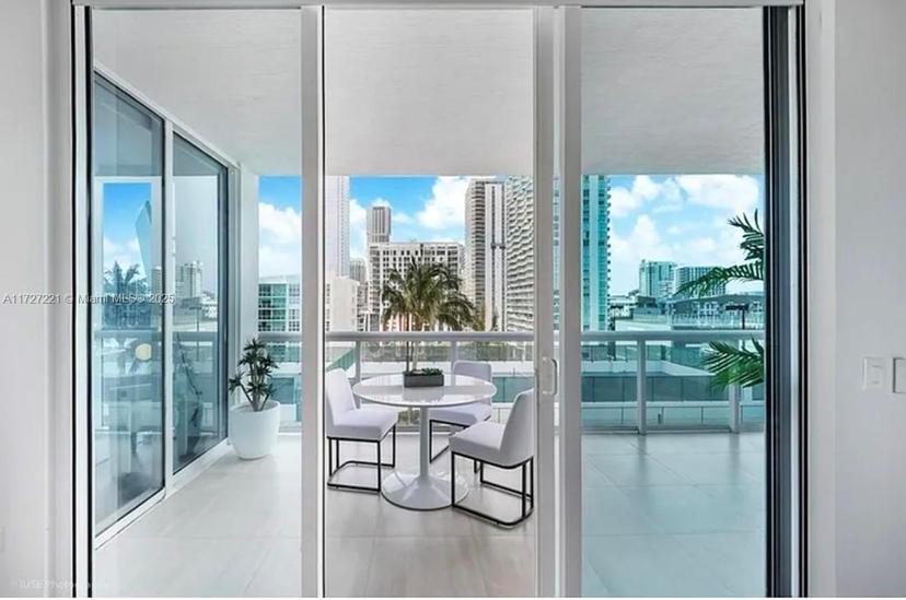 Picture of 480 NE 30Th St # 1005, Miami FL 33137