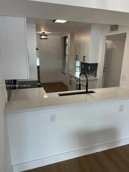 Picture of 6435 Coral Lake Dr # 311, Margate, FL 33063