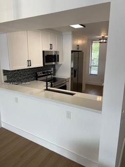 Picture of 6435 Coral Lake Dr # 311, Margate, FL 33063
