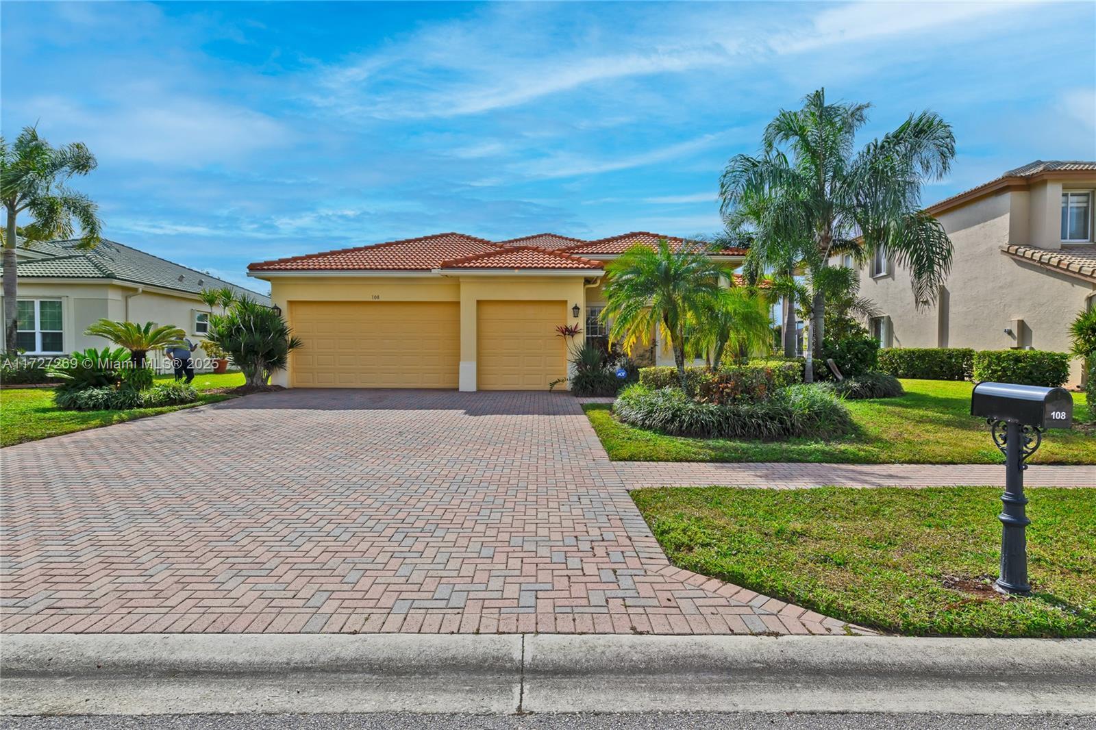 Picture of 108 N Tuscany Dr, Royal Palm Beach, FL 33411