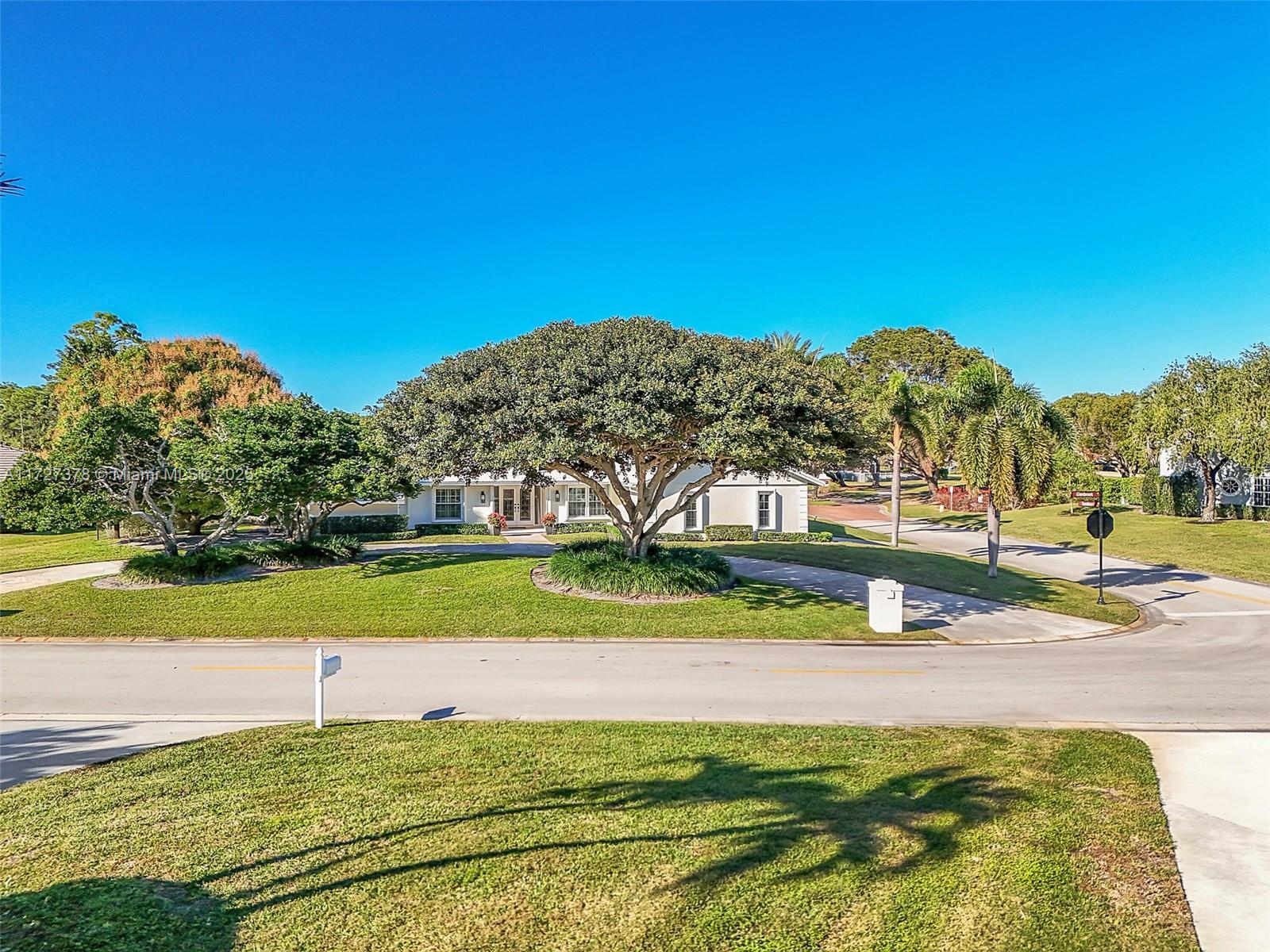 Picture of 444 Glenbrook Dr, Atlantis, FL 33462