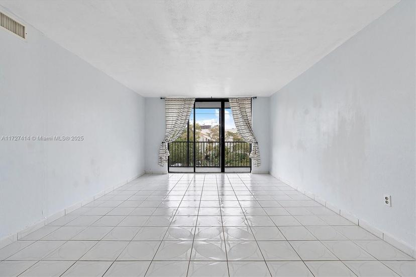 Picture of 2500 NE 135Th St # B206, North Miami FL 33181