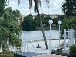 Picture of 9365 Fontainebleau Blvd # E114, Miami, FL 33172