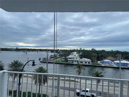 Picture of 211 S Ocean Dr # 505, Hollywood, FL 33019