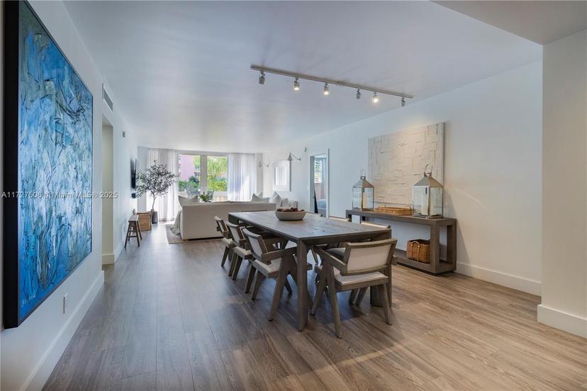 Picture of 90 Edgewater Dr # 314, Coral Gables FL 33133