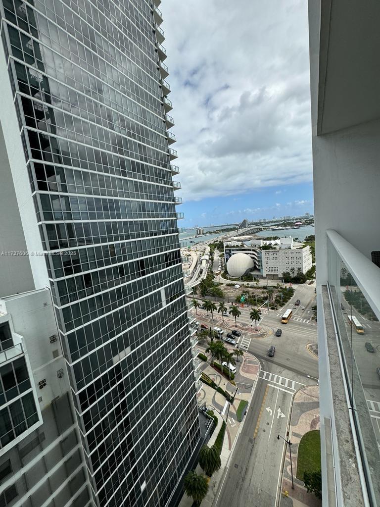 Picture of 1040 Biscayne Blvd # 1505, Miami FL 33132