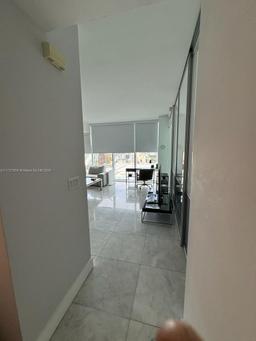 Picture of 1040 Biscayne Blvd # 1505, Miami, FL 33132
