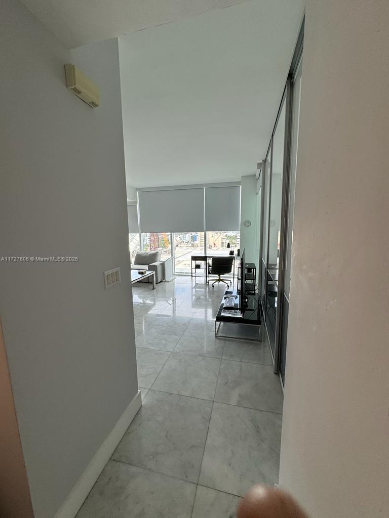 Picture of 1040 Biscayne Blvd # 1505, Miami FL 33132
