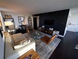 Picture of 16565 NE 26Th Ave # 5B, North Miami Beach, FL 33160