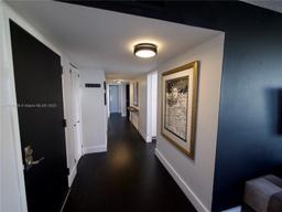 Picture of 16565 NE 26Th Ave # 5B, North Miami Beach, FL 33160