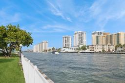 Picture of 800 Parkview Dr # 421, Hallandale Beach, FL 33009