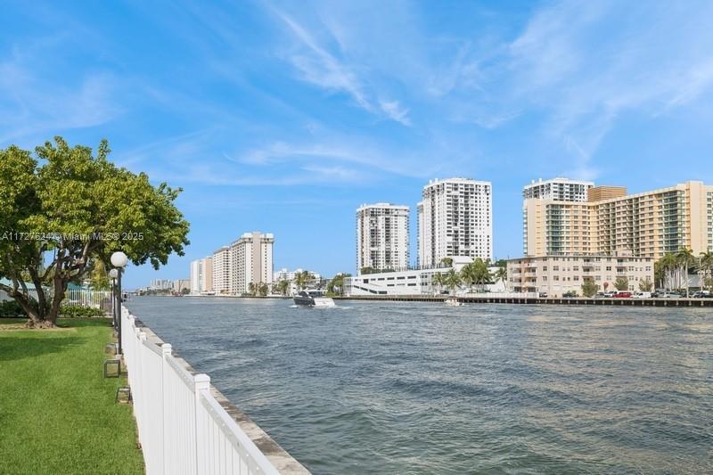 Picture of 800 Parkview Dr # 421, Hallandale Beach FL 33009