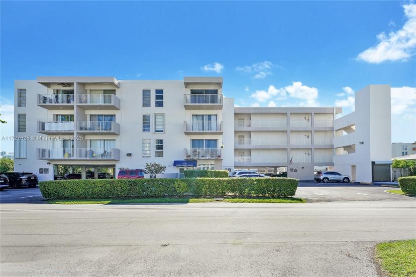 Picture of 3716 NE 168Th St # 301, North Miami Beach FL 33160