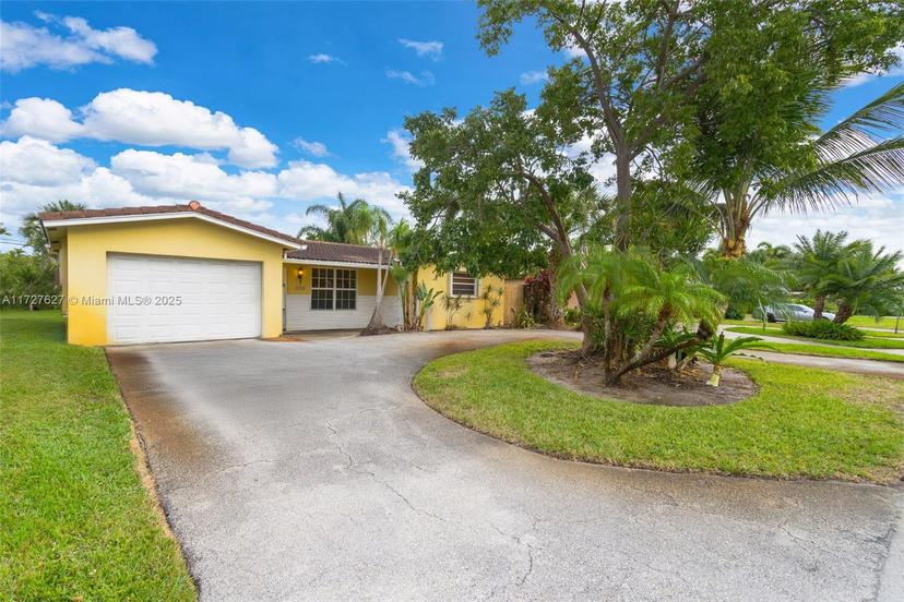 Picture of 4330 NE 13Th Ave, Oakland Park FL 33334