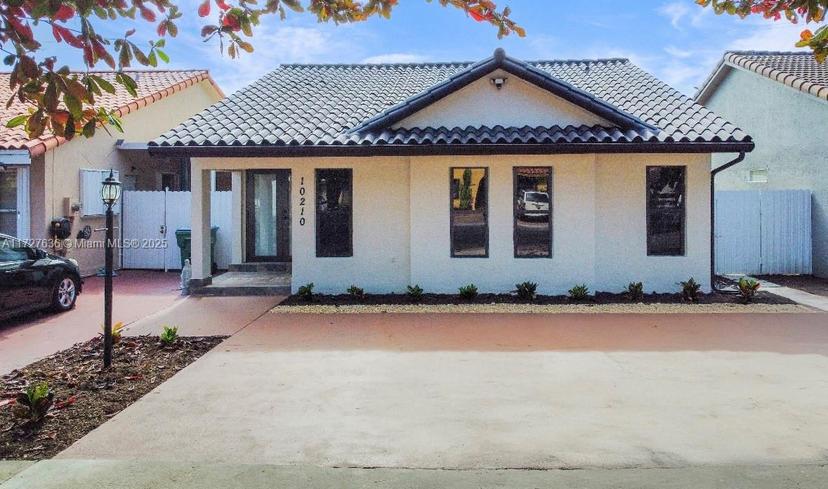 Picture of 10210 NW 125Th St, Hialeah Gardens FL 33018