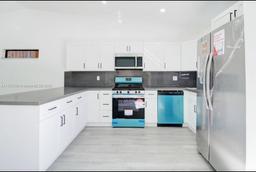 Picture of 10210 NW 125Th St, Hialeah Gardens, FL 33018