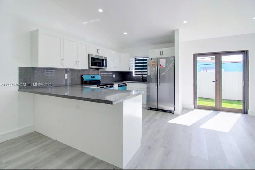 Picture of 10210 NW 125Th St, Hialeah Gardens FL 33018