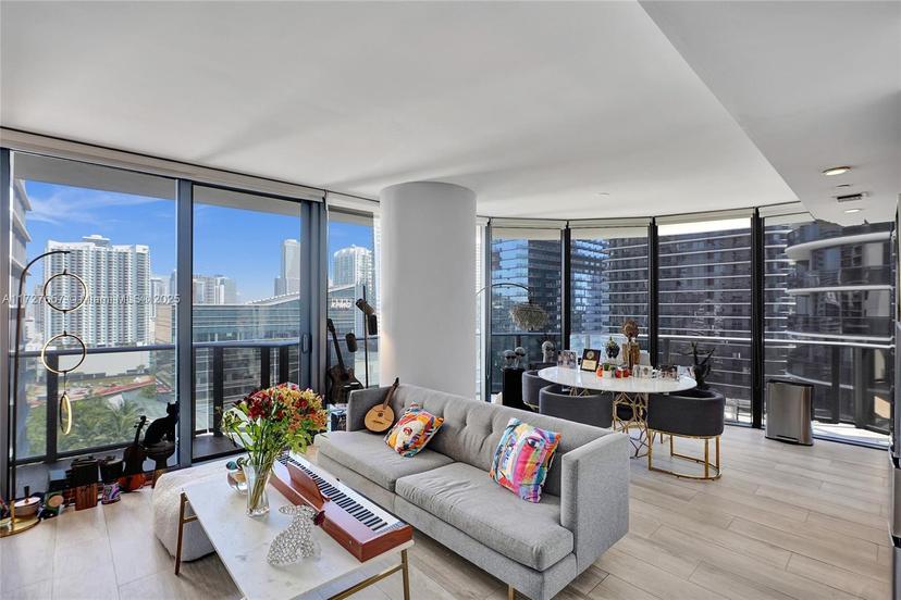 Picture of 55 SW 9Th St # 1901, Miami FL 33130