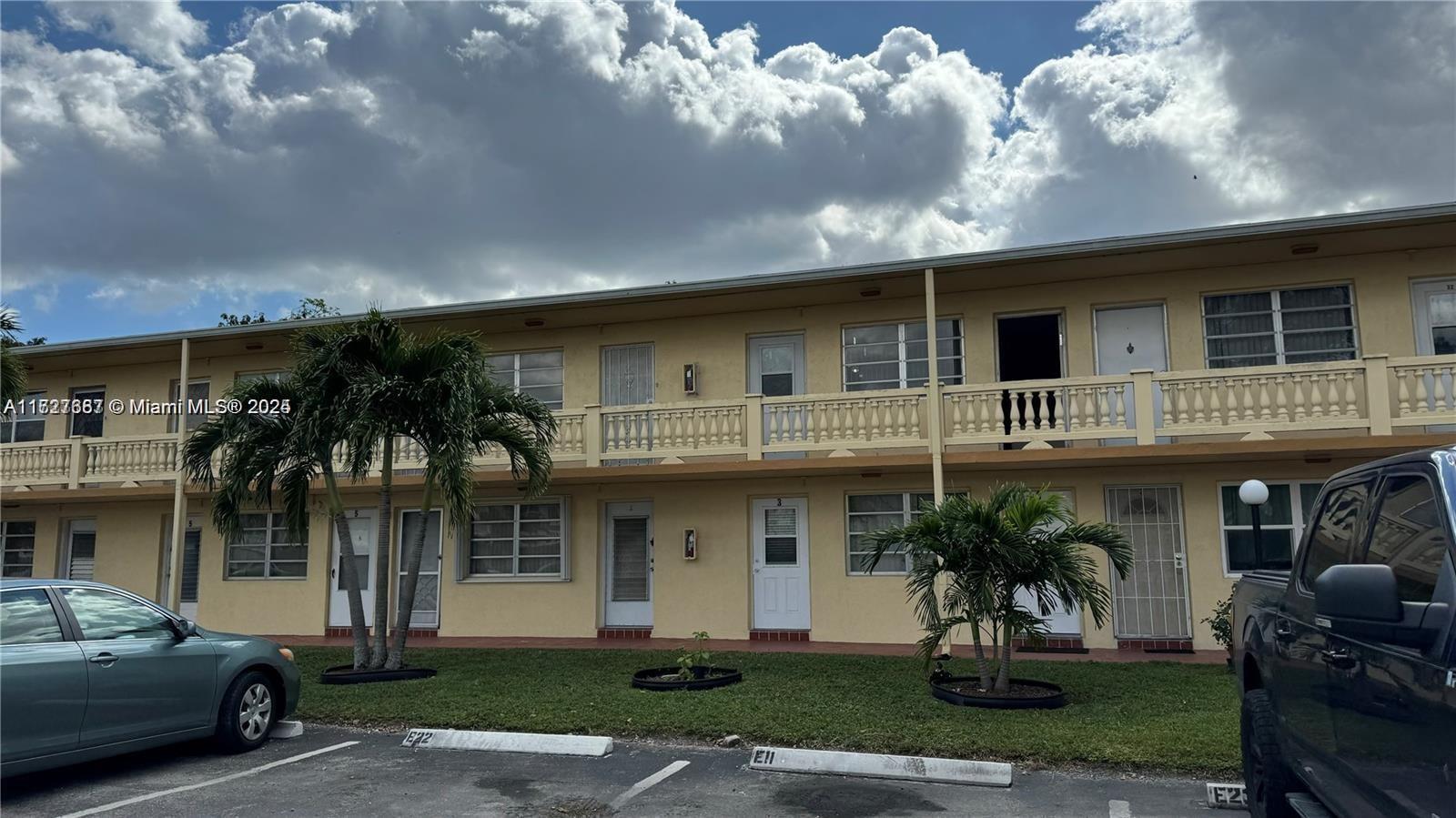 Picture of 160 NE 203Rd Ter # 18, Miami Gardens, FL 33179