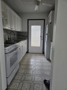 Picture of 160 NE 203Rd Ter # 18, Miami Gardens, FL 33179