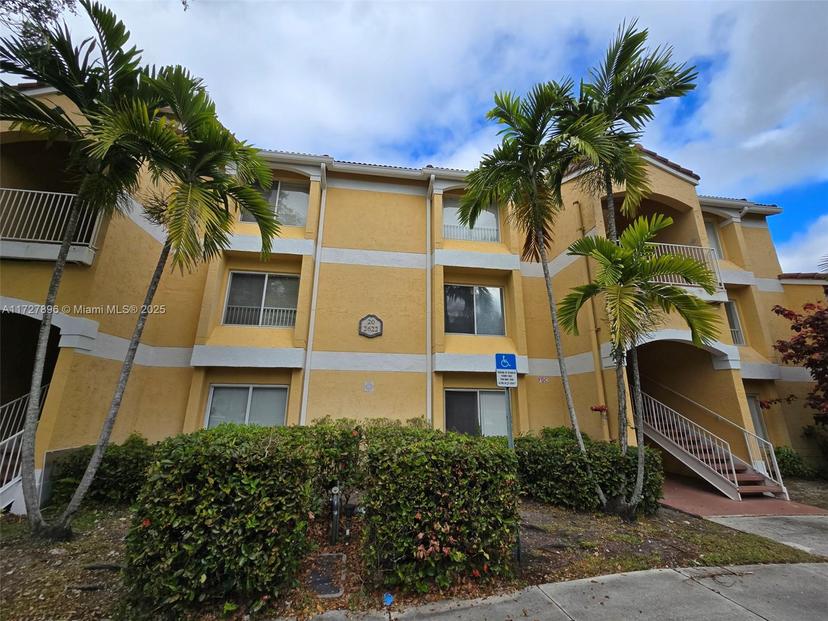 Picture of 2622 NW 33Rd St # 2011, Oakland Park FL 33309