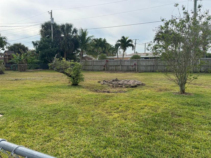 Picture of 1920 Laurel Ln, Lake Clarke Shores FL 33406
