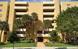 Picture of 17878 NORTH Bay Rd # 507, Sunny Isles Beach, FL 33160