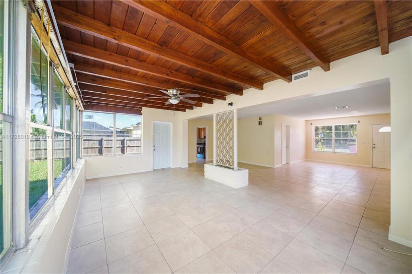 Picture of 14710 S Spur Dr, Miami FL 33161