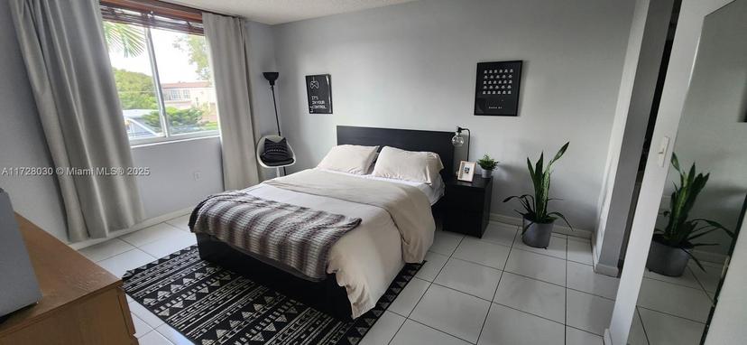 Picture of 7601 Dickens Ave # 303, Miami Beach FL 33141