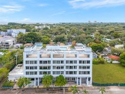 Picture of 3250 Grand Ave # 409, Miami, FL 33133
