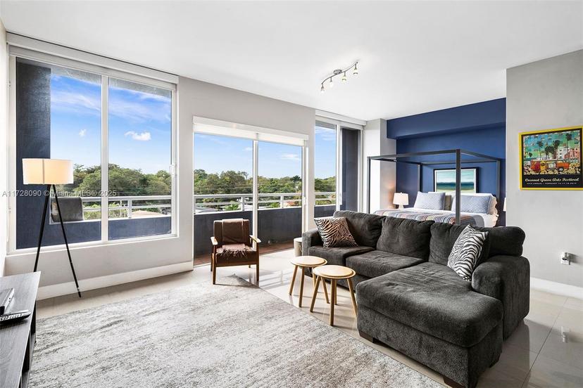 Picture of 3250 Grand Ave # 409, Miami FL 33133