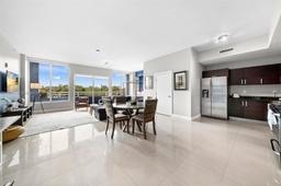 Picture of 3250 Grand Ave # 409, Miami, FL 33133