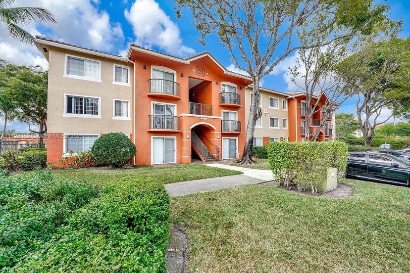Picture of 4195 N Haverhill Rd # 302, West Palm Beach FL 33417
