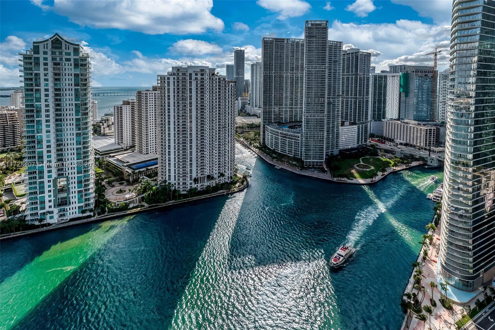 Picture of 325 S Biscayne Blvd # 3819, Miami, FL 33131