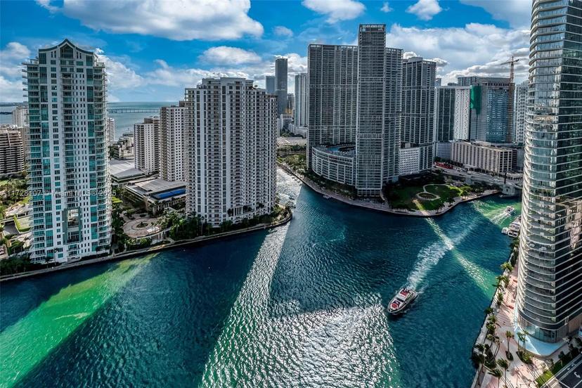 Picture of 325 S Biscayne Blvd # 3819, Miami FL 33131
