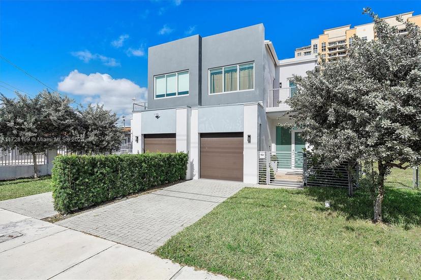 Picture of 3245 SW 23Rd St # B, Miami FL 33145