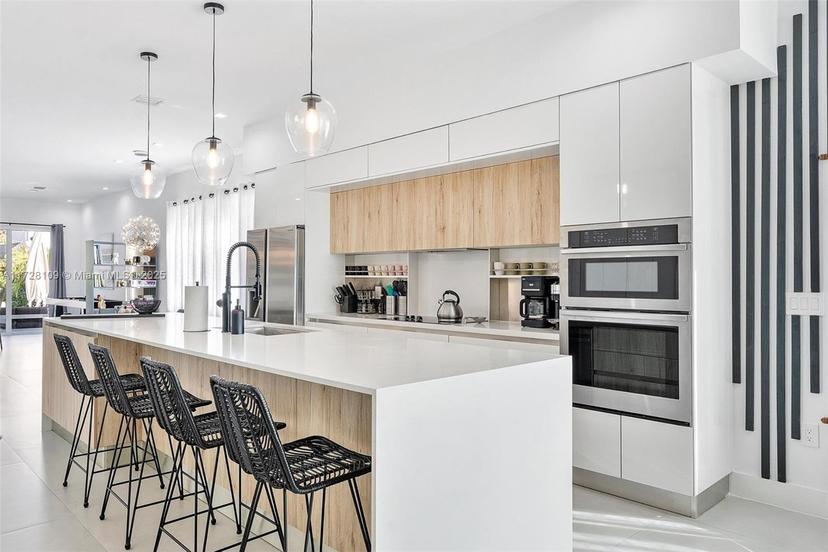 Picture of 3245 SW 23Rd St # B, Miami FL 33145