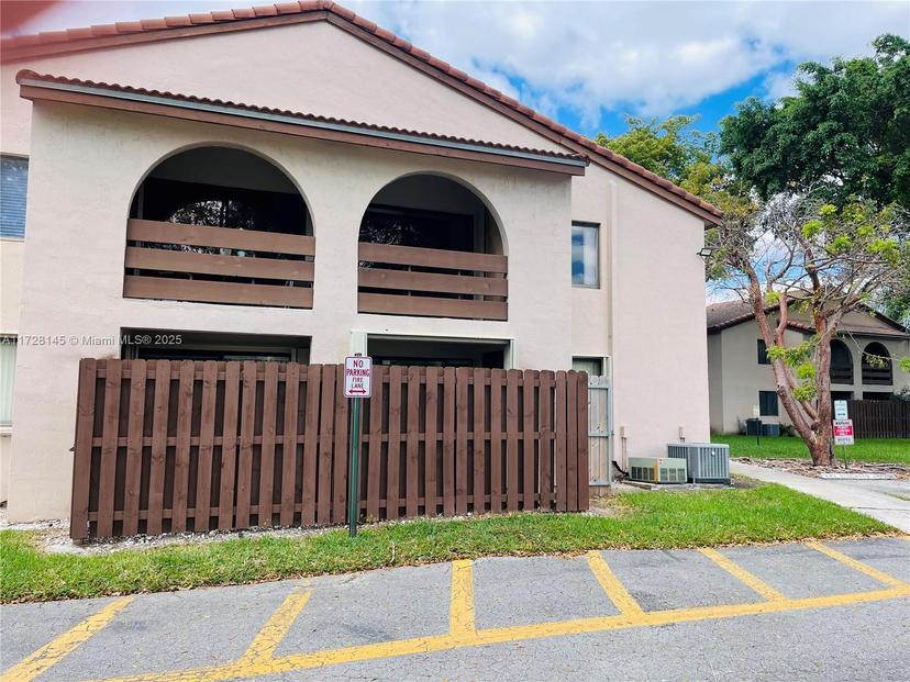 Picture of 8999 SW 123Rd Ct # 212, Miami FL 33186