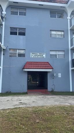Picture of 13725 NE 6Th Ave # 202, North Miami, FL 33161