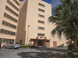 Picture of 9688 Fontainebleau Blvd # 409, Miami, FL 33172