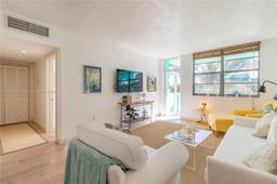 Picture of 301 Ocean Dr # 306, Miami Beach, FL 33139
