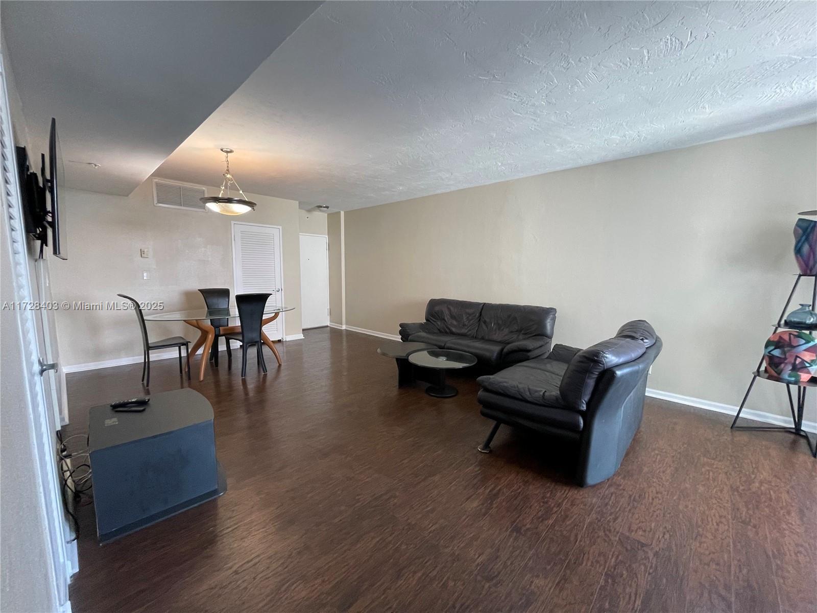 Picture of 3001 S Ocean Dr # 1435, Hollywood, FL 33019